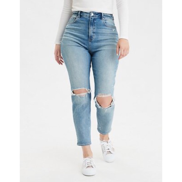 American Eagle Outfitters Denim - NWT American Eagle Curvy Mom Jean
